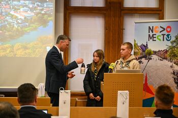 Betlehemska luč miru na decembrski seji Občinskega sveta Betlehemska luč miru na decembrski seji Občinskega sveta