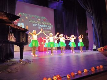 Praznična voščilnica Glasbene šole Jesenice