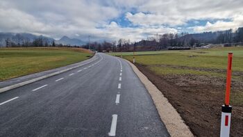 Zaključena rekonstrukcija ceste na Blejski Dobravi Zaključena rekonstrukcija ceste na Blejski Dobravi