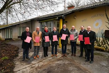 Dolenjske in belokranjske občine podpisale dogovor za izgradnjo Hiše hospic na Lešnici