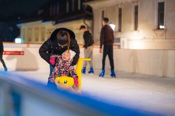 Zimske radosti se nadaljujejo: drsališče obratuje do 18. januarja