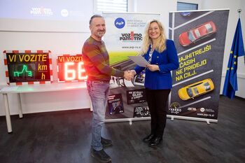 Preddvor prejel prikazovalnik hitrosti »Vi vozite«