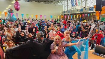 Nepozabno pustno rajanje za vse generacije v Grosuplju Nepozabno pustno rajanje za vse generacije v Grosuplju