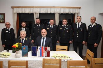 Podpis pogodbe o opravljanju gasilske službe za leto 2026