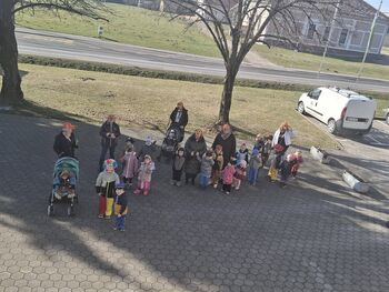 Obisk razigranih maškar Obisk razigranih maškar