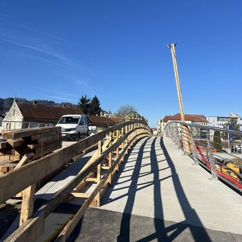 Gradnji novega mostu in krožišča dobro napredujeta