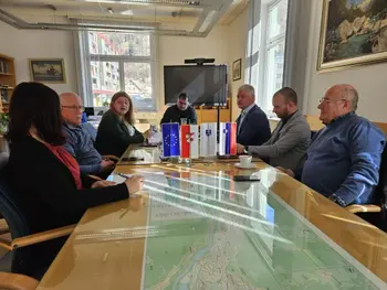 Obisk predstavnikov Šentjakoba v Rožu pri županu