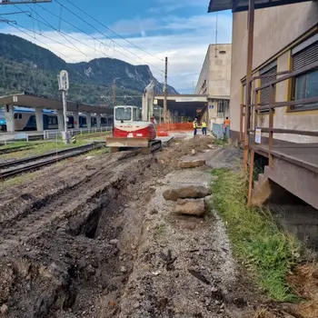 Poziv k upoštevanju varnostnih ukrepov na območju Železniške postaje Jesenice
