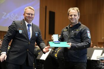 ŽUPAN OBČINE BOVEC VALTER MLEKUŽ PREJEMNIK BRONASTEGA ZNAKA CZ RS