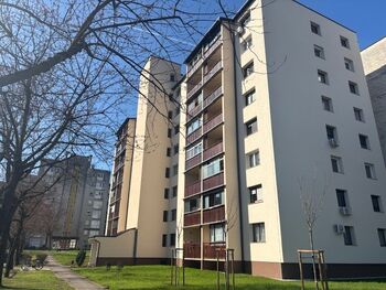 Glasujte za Naj blok v Ljubljani za leto 2025