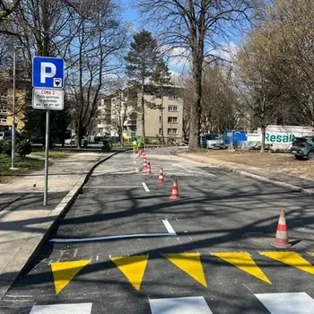 Na območju Malgajeve ulice – Na Otoku od petka nov prometni režim in nova parkirna mesta