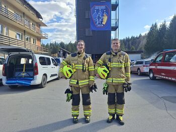 Ponosni na nova gasilsko častnico in častnika! 
