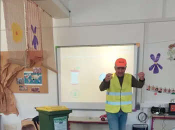 Kam z odpadki?