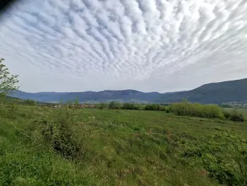 Pohod med slapovi in vinogradi 2026