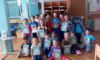 PRVOŠOLČKI POSTALI ČLANI ŠOLSKE KNJIŽNICE