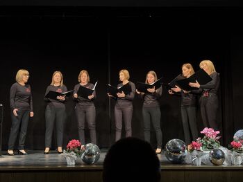 25 LET VOKALNE SKUPINE LIŠKA DEKLETA