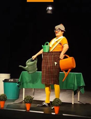 Otroška predstava Pazi kaktus