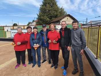 Končno ženska in moška balinarska ekipa v DU Vrhnika Končno ženska in moška balinarska ekipa v DU Vrhnika