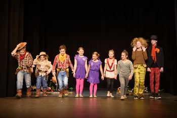 SREBRNA PLAKETA NA SREČANJU OTROŠKIH GLEDALIŠKIH SKUPIN SLOVENIJE