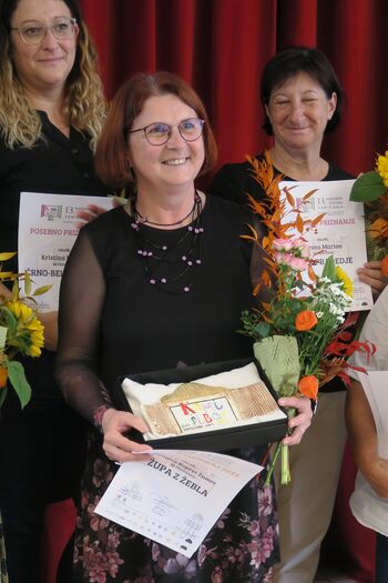 Zlati kamišibaj 2025 je šel v roke Dragici Ropret Žumer