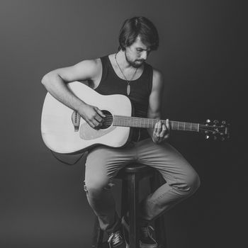 Glasbeni večer: Matija Bolčina