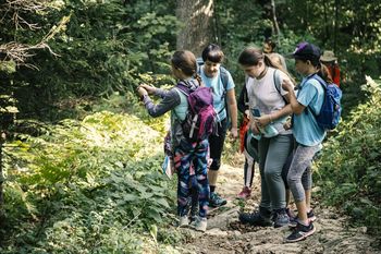 Pot močvirskih škratov na Mali plac - voden pohod