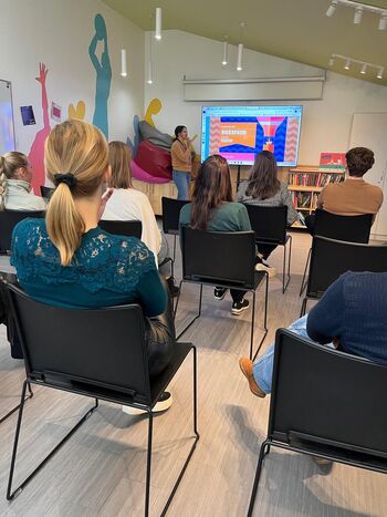 Delavnica KREATIVNA PREDSTAVITEV 