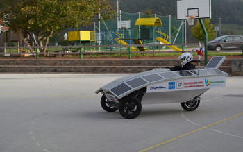Predstavitev solarnega avtomobila dijakov Šolskega centra Krško-Sevnica