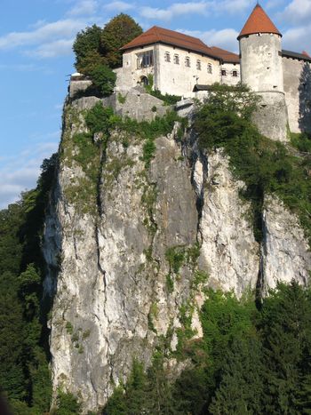 Vihar okoli Blejskega gradu