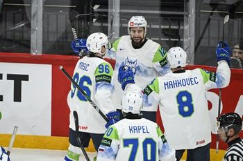 Slovenska hokejska reprezentanca ostaja med elito – pomemben prispevek Blejcev!