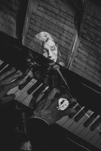 koncert Tine Resman: DAMA SLANIH OČI