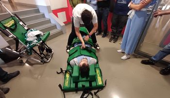 Gasilska brigada Ljubljana v akciji: kako evakuirati invalide? Gasilska brigada Ljubljana v akciji: kako evakuirati invalide?