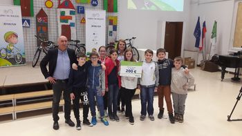 Učenci OŠ Krmelj regijski finalisti projekta Varno na kolesu