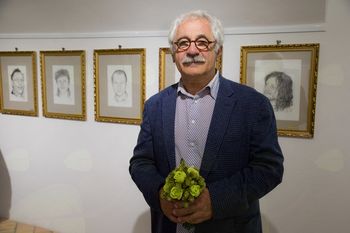 PORTRETI SLOVENSKIH ALPINISTOV V SCHWENTNERJEVI HIŠI