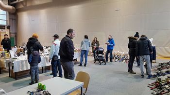 ZA NAMI STA SEJEM RABLJENE SMUČARSKE OPREME IN ADVENTNA TRŽNICA 