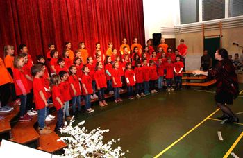 Nastopilo 785 mladih pevcev