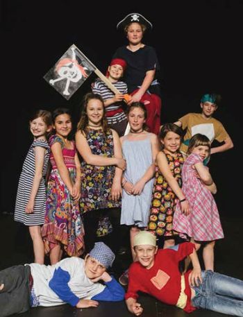 GUSARSKI ZAKLAD - otroški abonma in izven