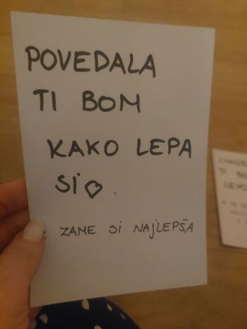 Dekliški krog za mamice z najstnicami. Tema: Moja prva menstruacija - darilo narave. Dekliški krog za mamice z najstnicami. Tema: Moja prva menstruacija - darilo narave.