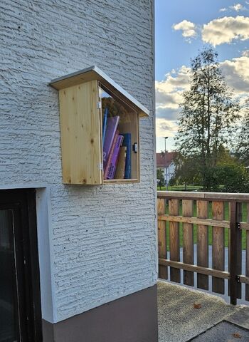 Zaplana dobila svojo knjigobežnico Zaplana dobila svojo knjigobežnico