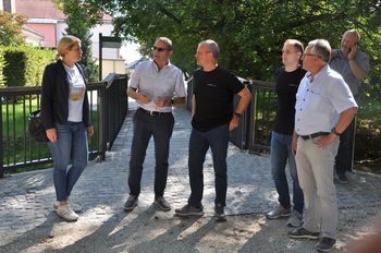 V Mengšu minister Brežan s sodelavci z Direkcije za vode