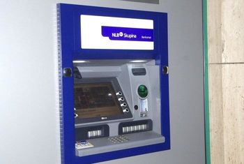 Začasno umaknjen bankomat 