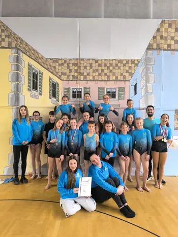 Yenny Nemec Almonte iz gimnastične sekcije TŠD Orehovlje niza uspeh za uspehom na mali prožni ponjavi