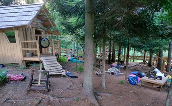 Celostna zvočna uglasitev v Začaranem gozdu