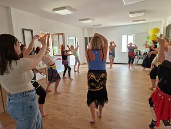 Orientalski ples v Medgeneracijskem centru Prebold