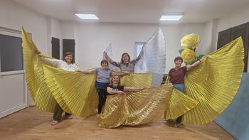 Orientalski ples z Darjo in zdravje z Dušanom Portatisom Kovač v Medgeneracijskem centru Prebold