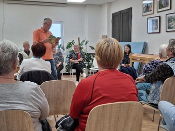 Literarni večer ob zvokih citer v Medgeneracijskem centru Prebold