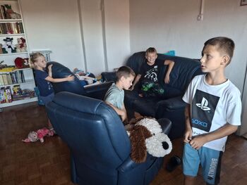 Počitniško varstvo v Medgeneracijskem centru Prebold polno ustvarjalnosti, igre in smeha