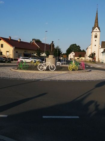 Središče Lovrenca na Dravskem polju zaživelo v duhu kolesarske dirke Po Sloveniji