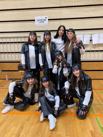 Plesna scena navdušuje že na začetku sezone