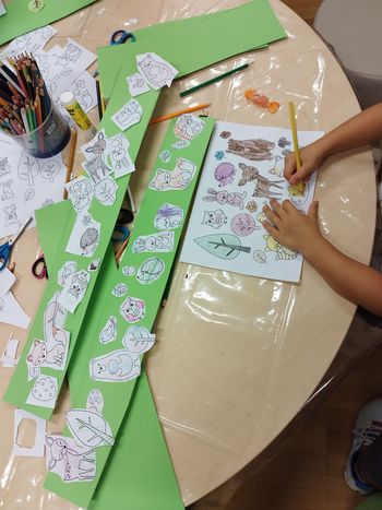 Čas za drug drugega na pravljični uri v preboldski knjižnici Čas za drug drugega na pravljični uri v preboldski knjižnici